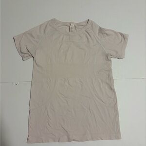 lululemon athletica Light Pink/Lavender Short Sleeve Tee